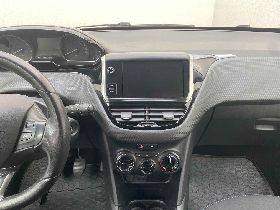 Peugeot 208 1.2 PT Style
