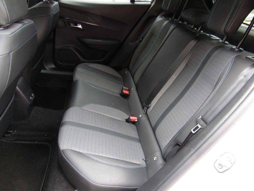 Peugeot 2008 1.2PT Allure