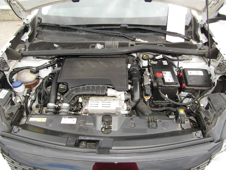 Peugeot 2008 1.2PT Allure