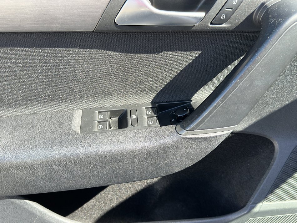 Volkswagen Passat 2.0 TDi 
