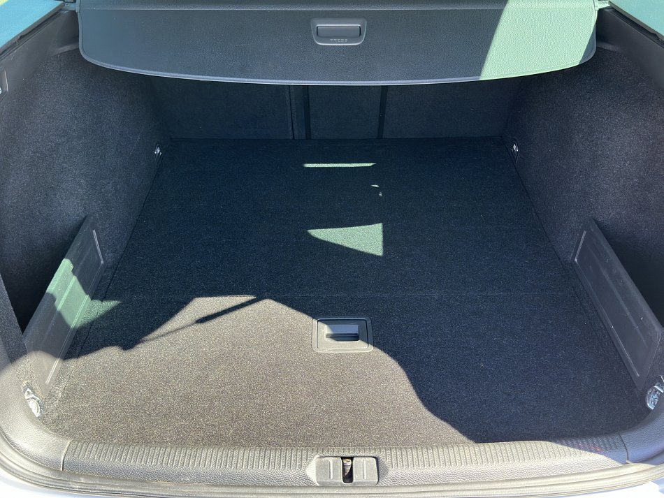 Volkswagen Passat 2.0 TDi 