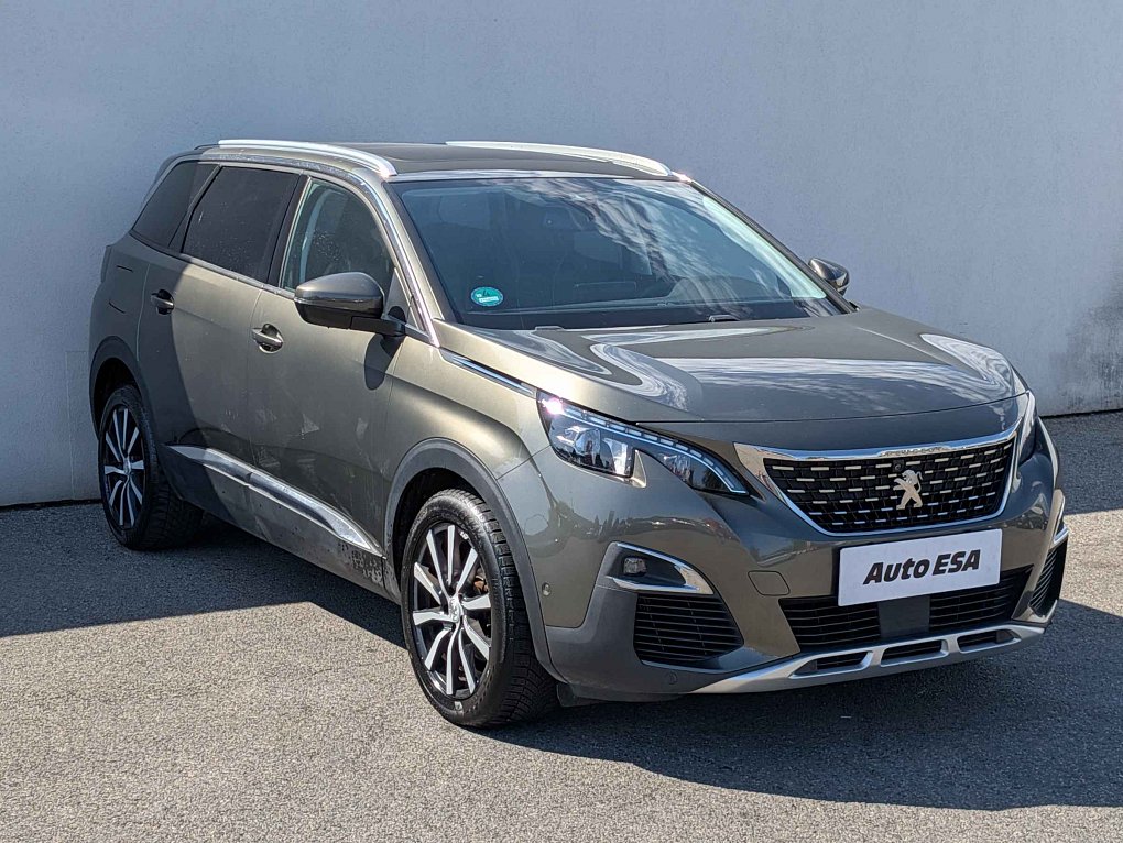 Peugeot 5008 1.2PT 