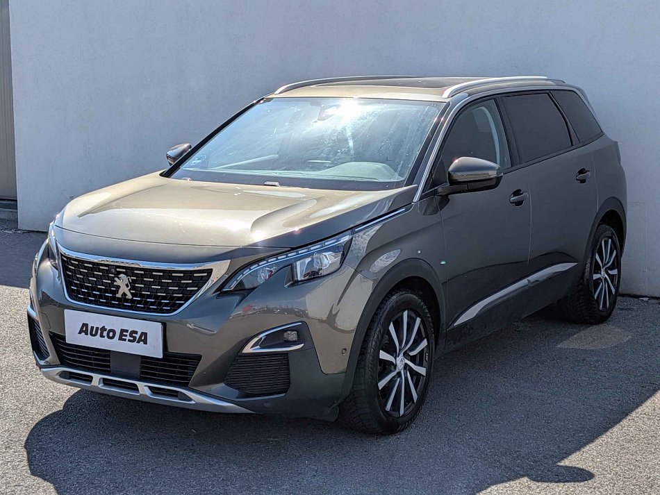 Peugeot 5008 1.2PT 