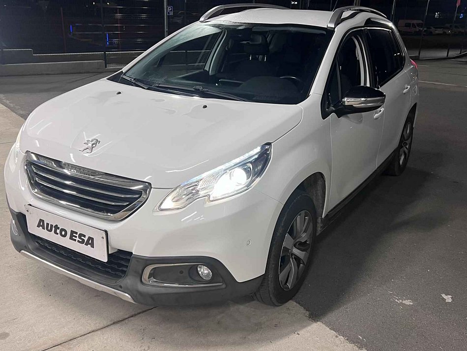 Peugeot 2008 1.2 PT Allure