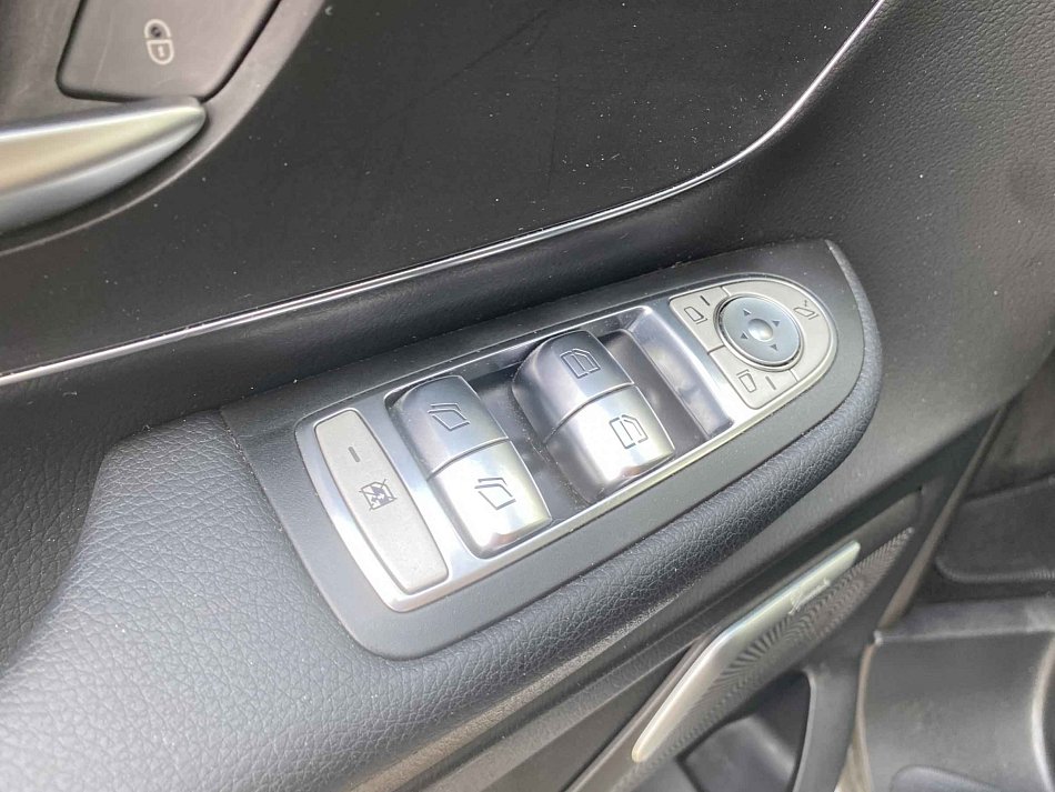 Mercedes-Benz Třída V 2.0CDi  V300 7míst