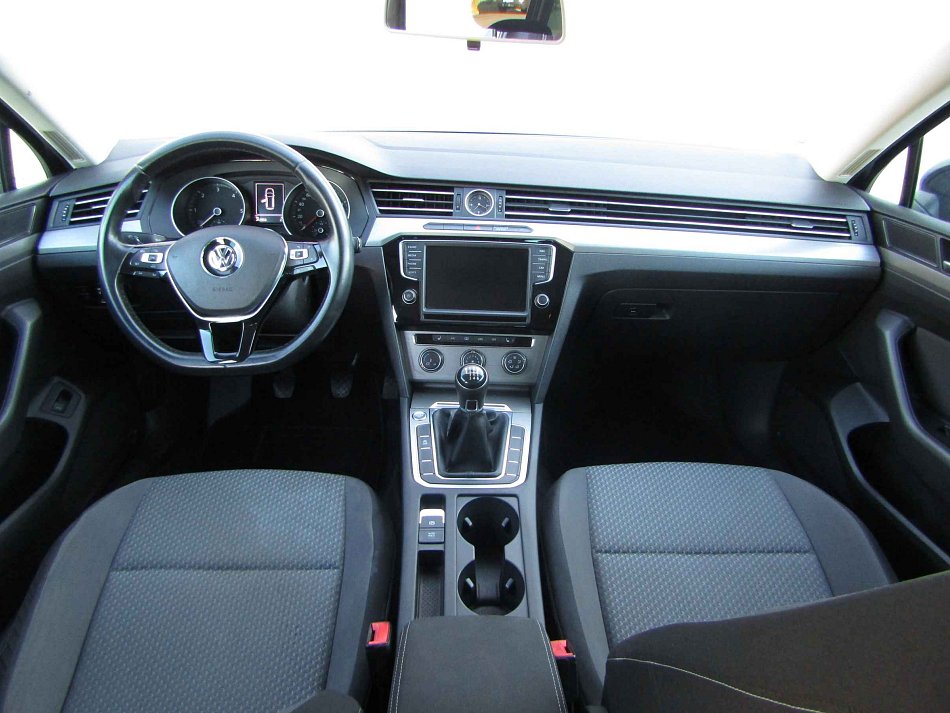 Volkswagen Passat 1.6 TDi 