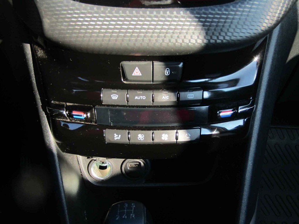 Peugeot 2008 1.2 PT Active