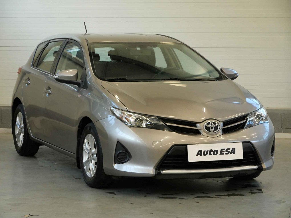 Toyota Auris 1.3i 