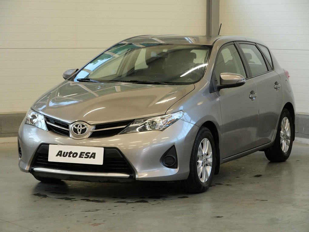 Toyota Auris 1.3i 