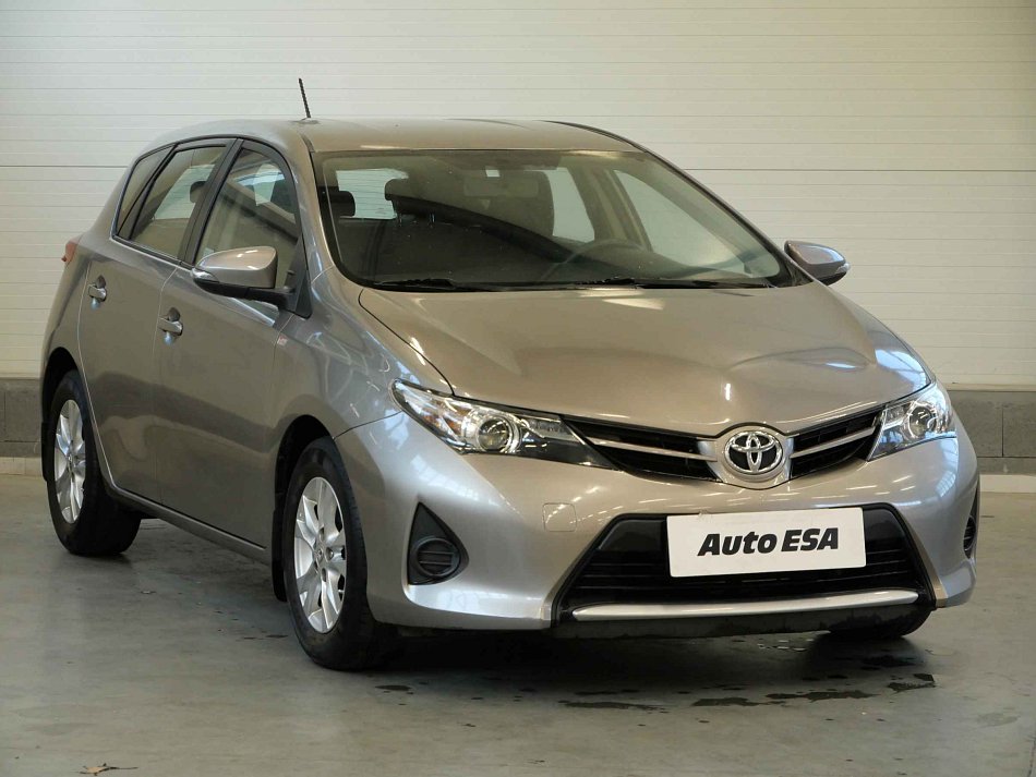 Toyota Auris 1.3i 