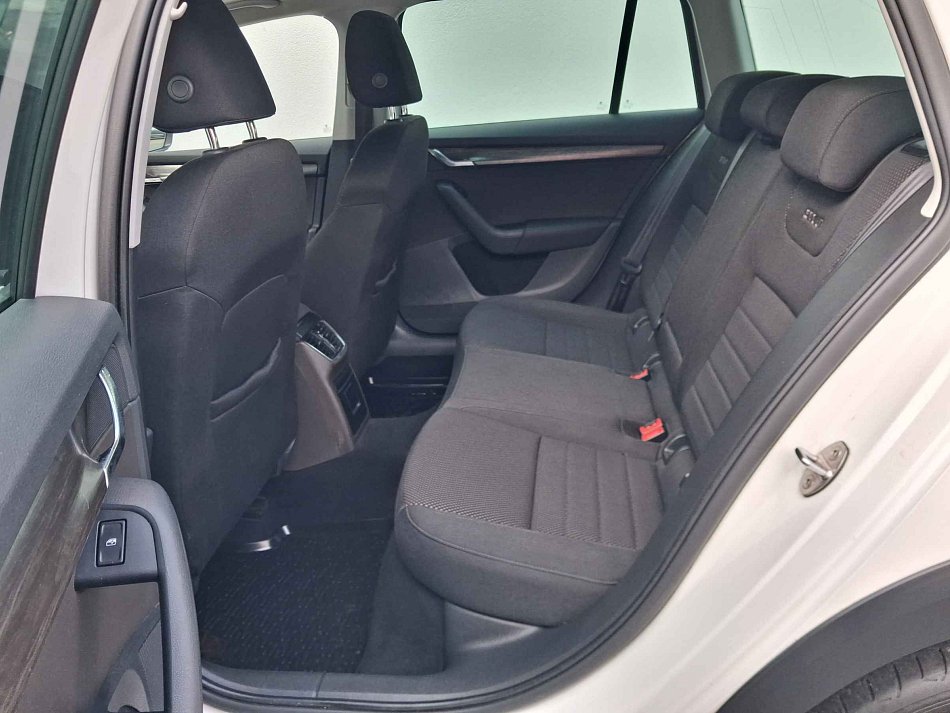 Škoda Octavia III 2.0 TDi Scout 4X4