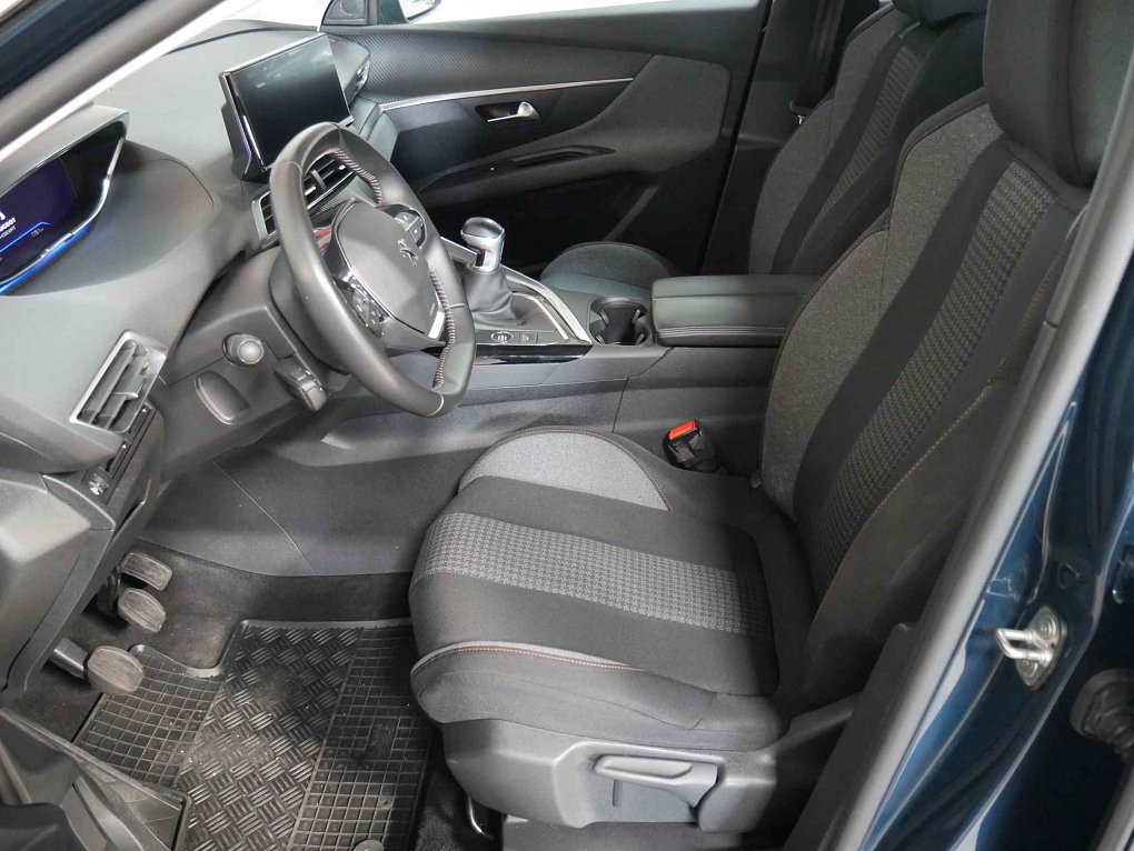 Peugeot 3008 1.2PT 