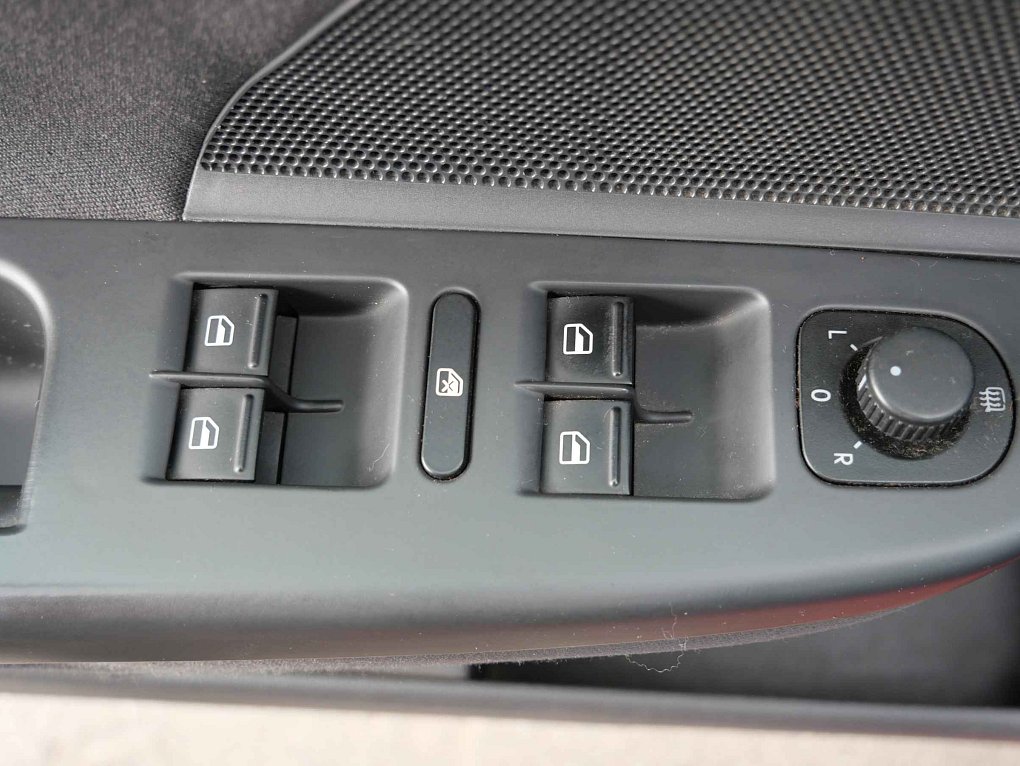 Volkswagen Golf 1.4i 