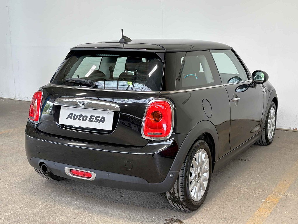 Mini Cooper 1.5i 