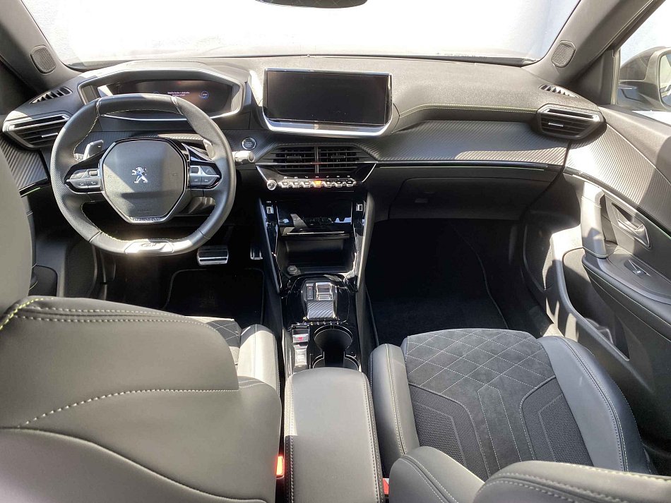 Peugeot 2008 1.2 PT GT