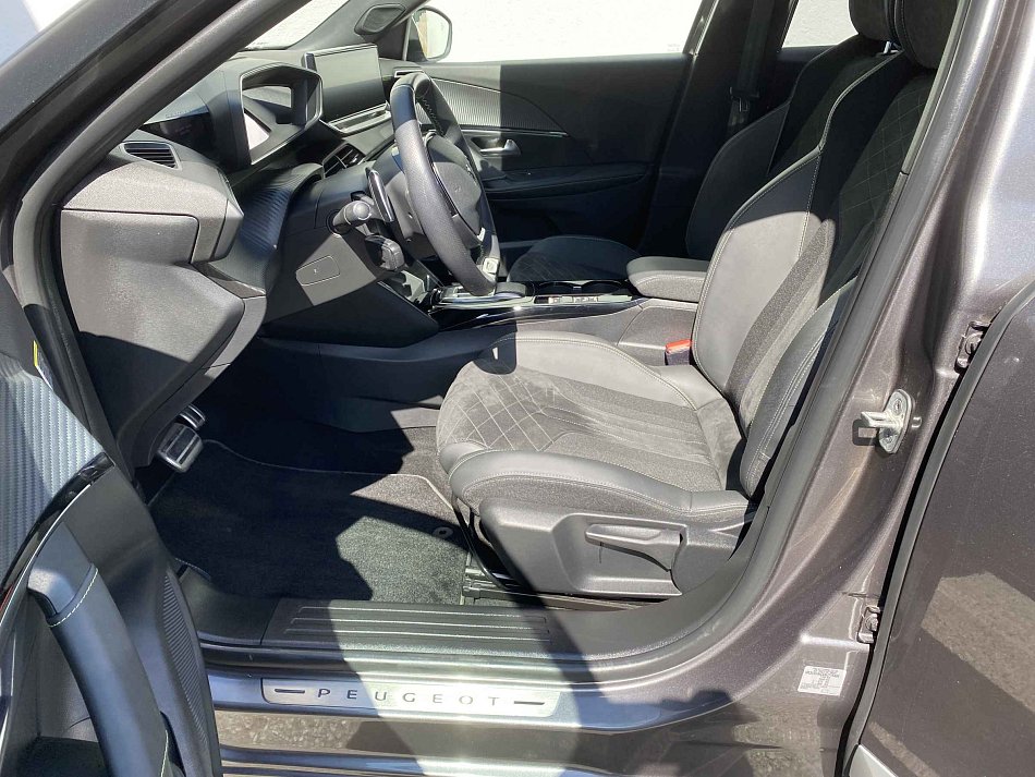 Peugeot 2008 1.2 PT GT