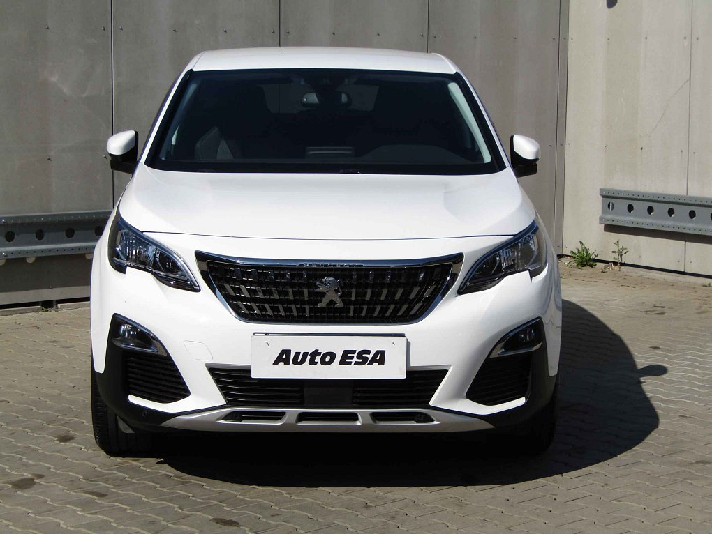 Peugeot 3008 1.2 PT 