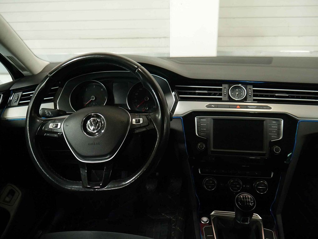 Volkswagen Passat 1.6 TDi 