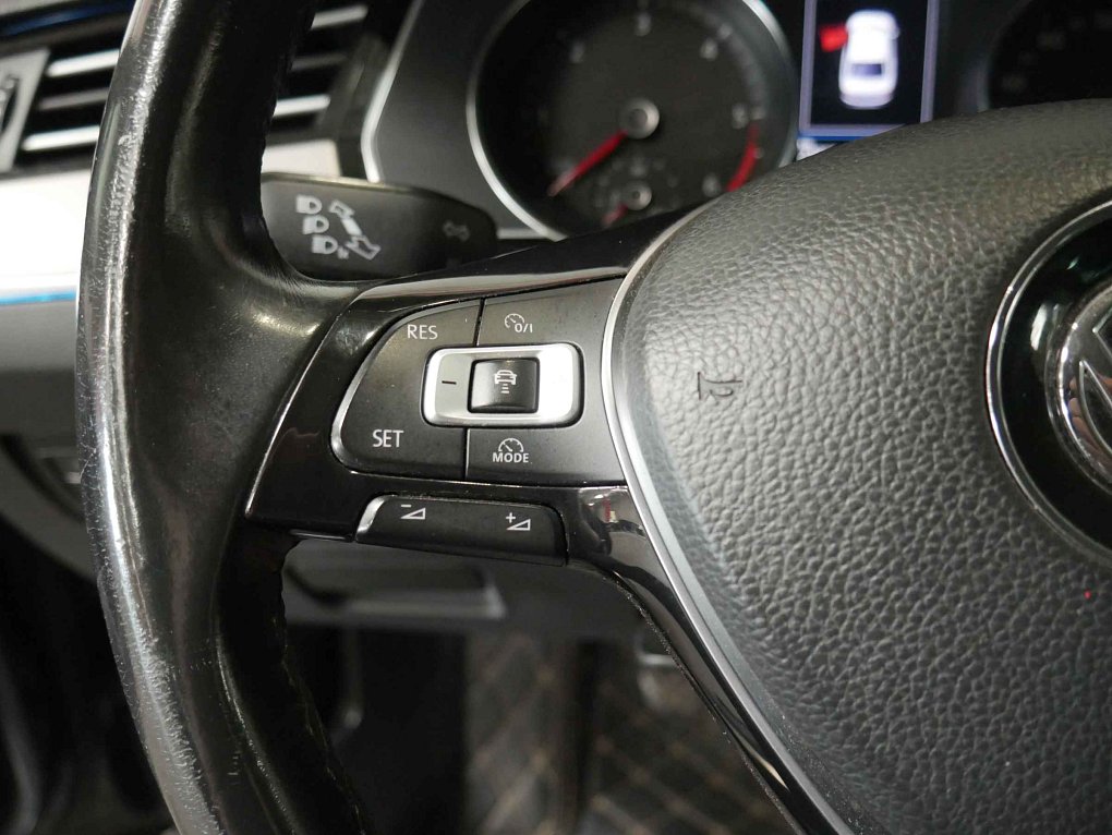 Volkswagen Passat 1.6 TDi 
