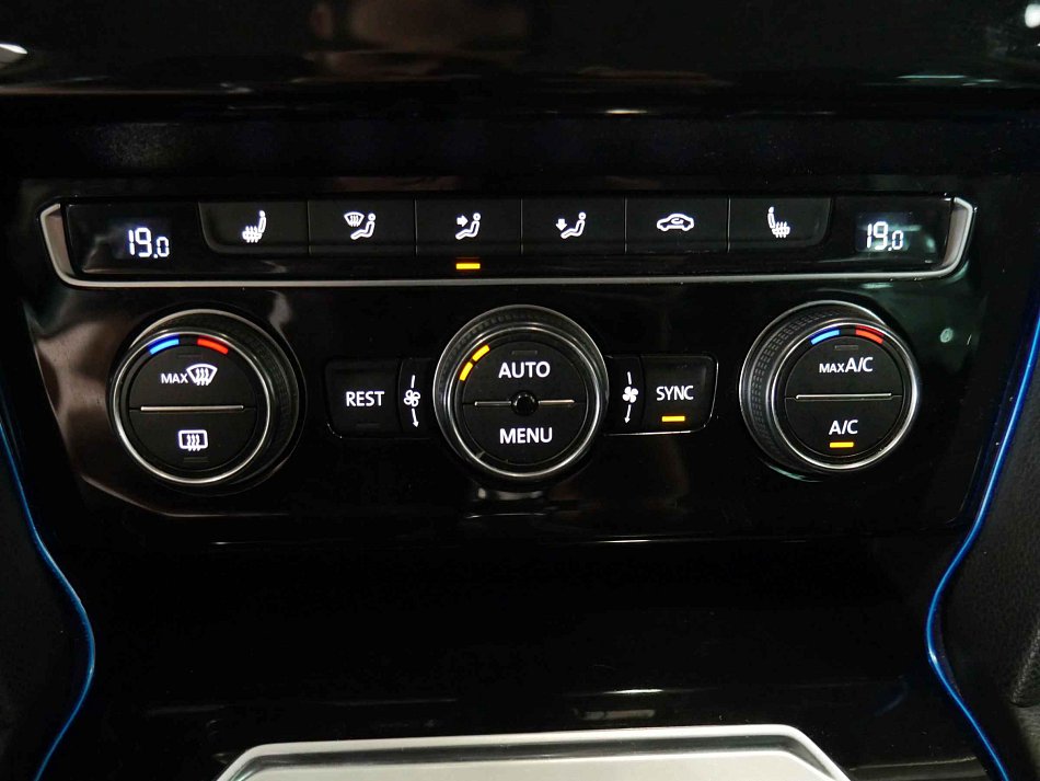 Volkswagen Passat 1.6 TDi 