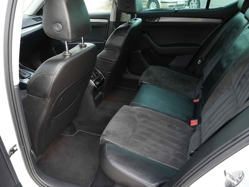 Škoda Superb III 2.0 TDi Style 4x4