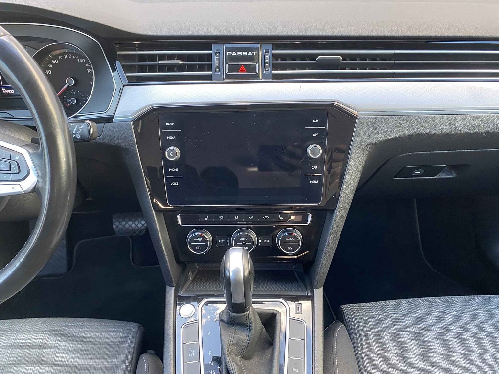 Volkswagen Passat 2.0 TDi Business