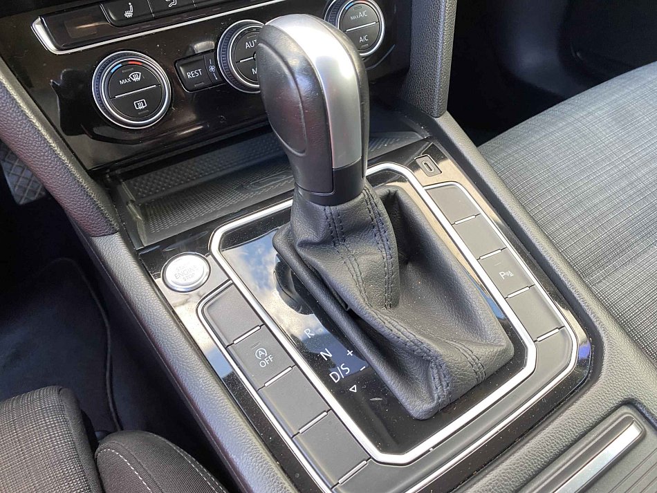 Volkswagen Passat 2.0 TDi Business