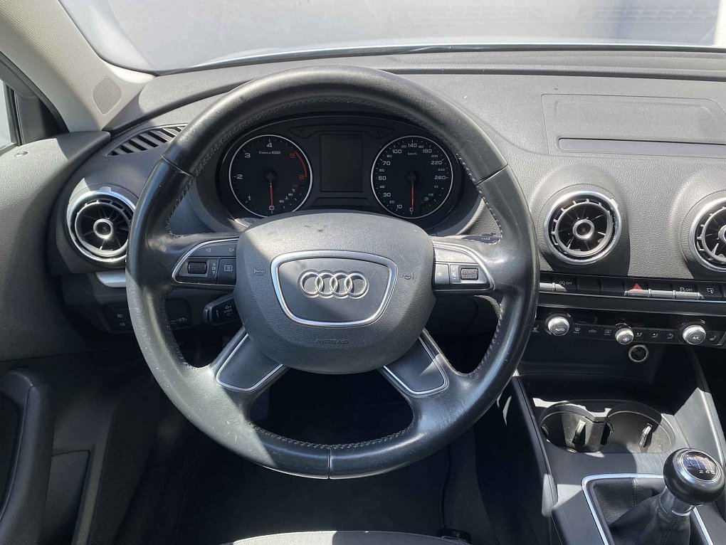 Audi A3 2.0 TDi Attraction