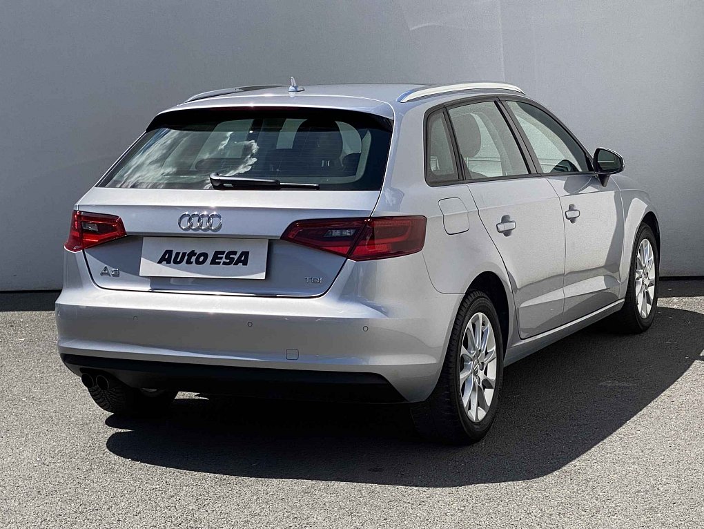 Audi A3 2.0 TDi Attraction