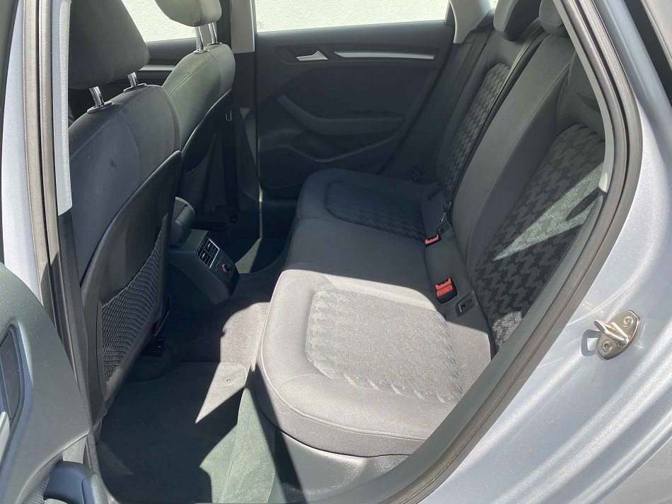 Audi A3 2.0 TDi Attraction