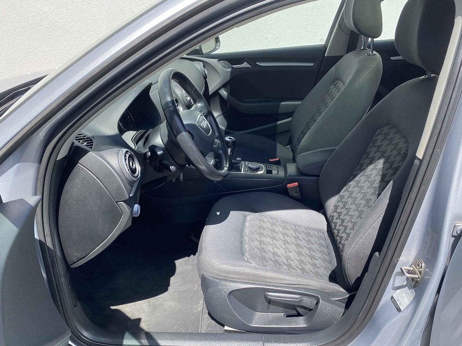 Audi A3 2.0 TDi Attraction