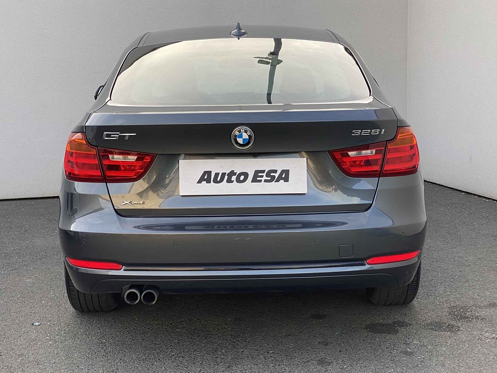 BMW Řada 3 2.0T Sport 328i xDrive