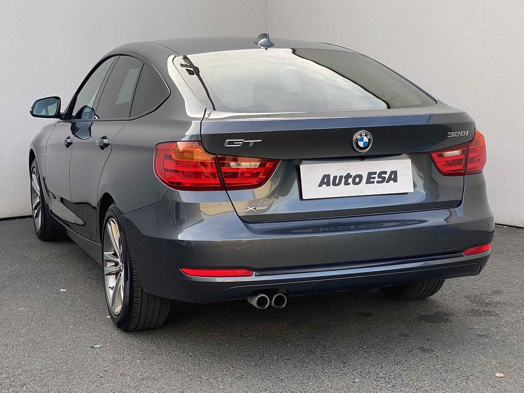 BMW Řada 3 2.0T Sport 328i xDrive