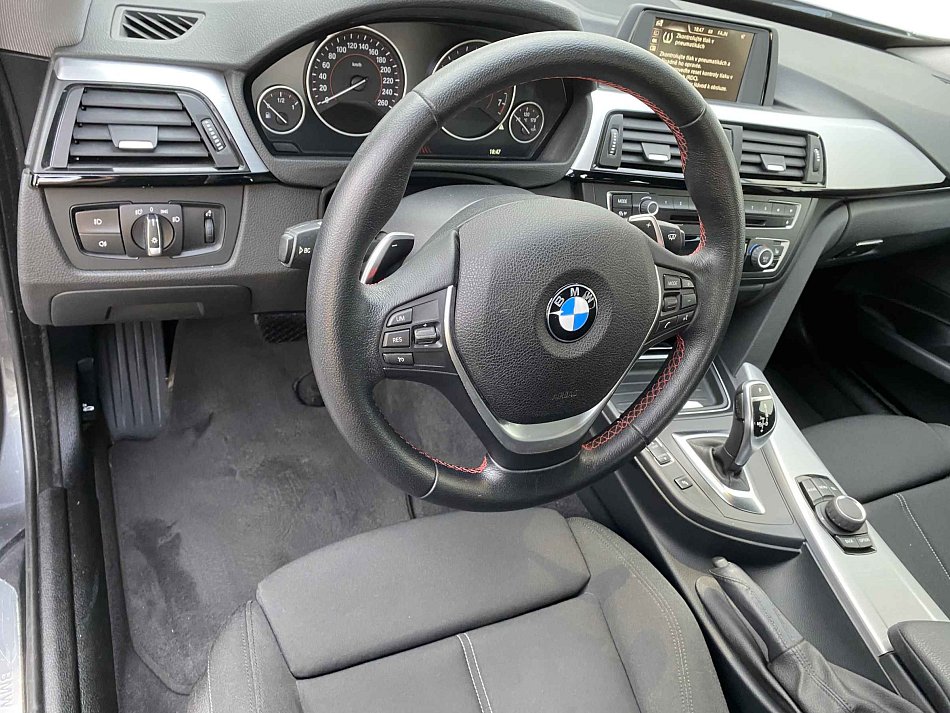 BMW Řada 3 2.0T Sport 328i xDrive