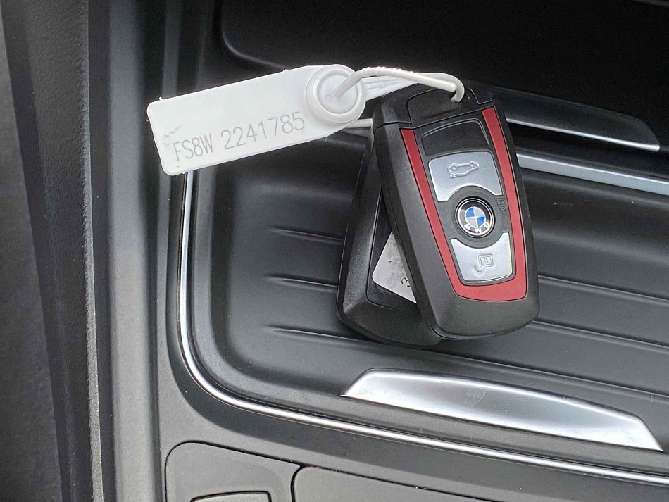 BMW Řada 3 2.0T Sport 328i xDrive