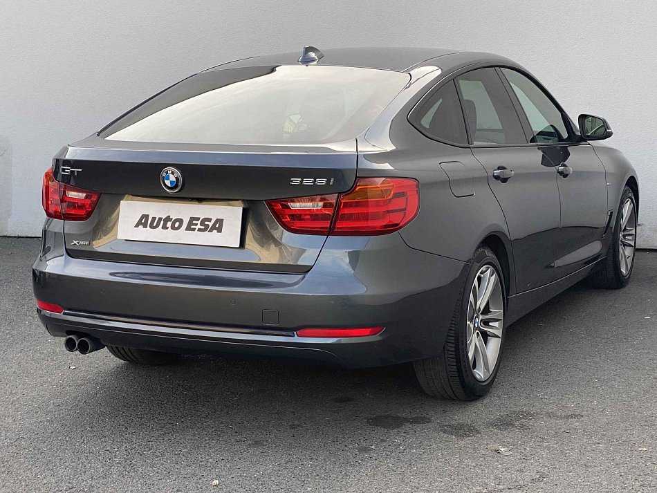BMW Řada 3 2.0T Sport 328i xDrive