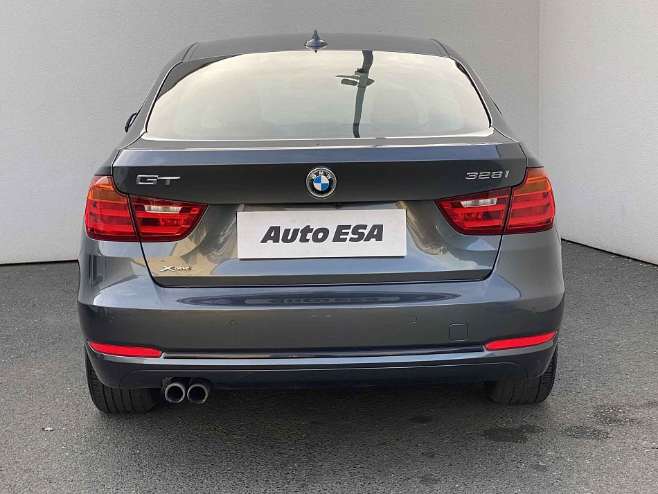 BMW Řada 3 2.0T Sport 328i xDrive