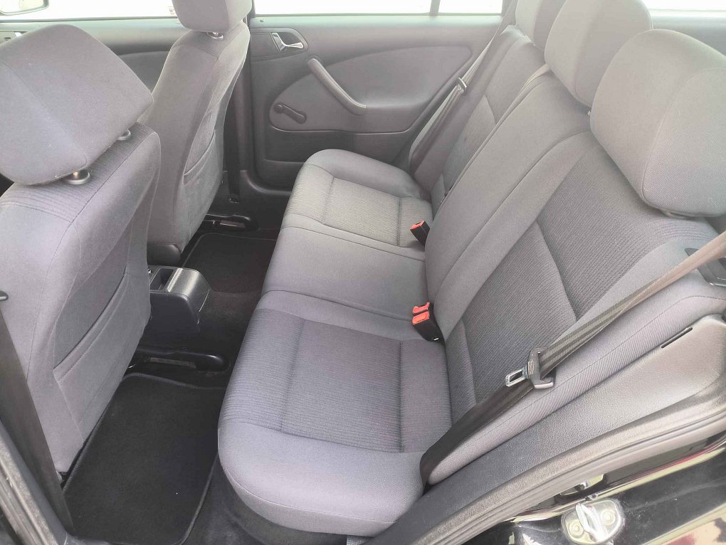 Škoda Octavia 1.6i 