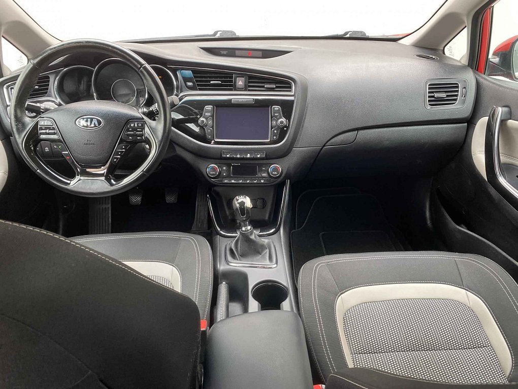 Kia Ceed 1.6GDi 