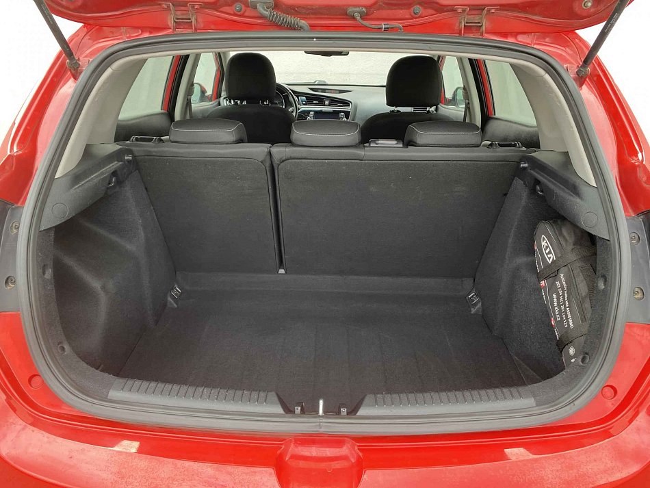 Kia Ceed 1.6GDi 
