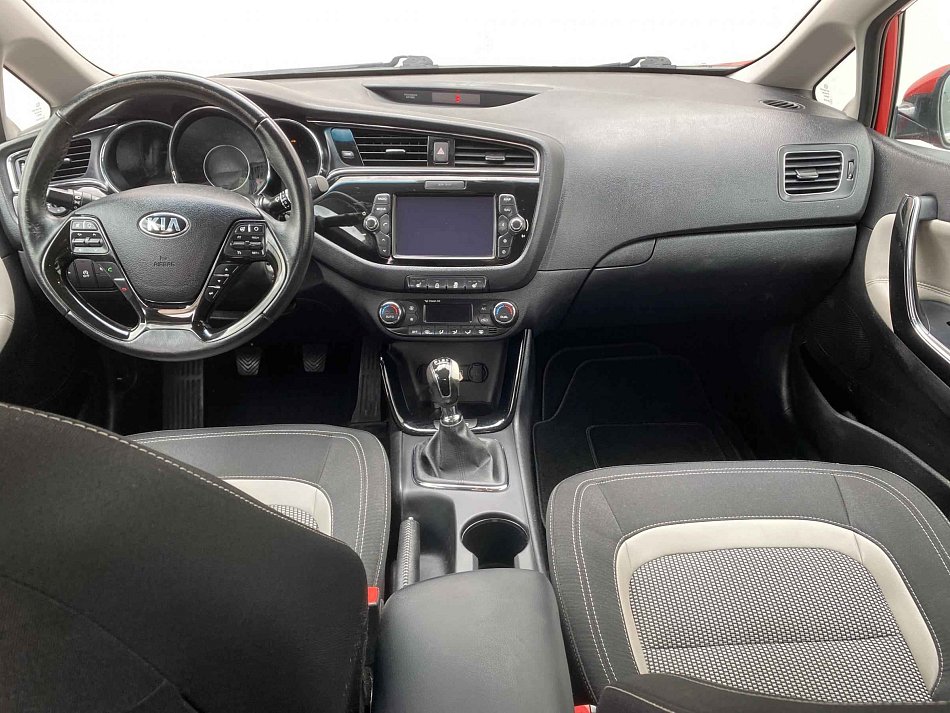 Kia Ceed 1.6GDi 