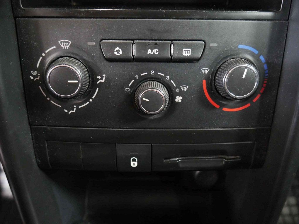 Peugeot 207 1.4 HDi 