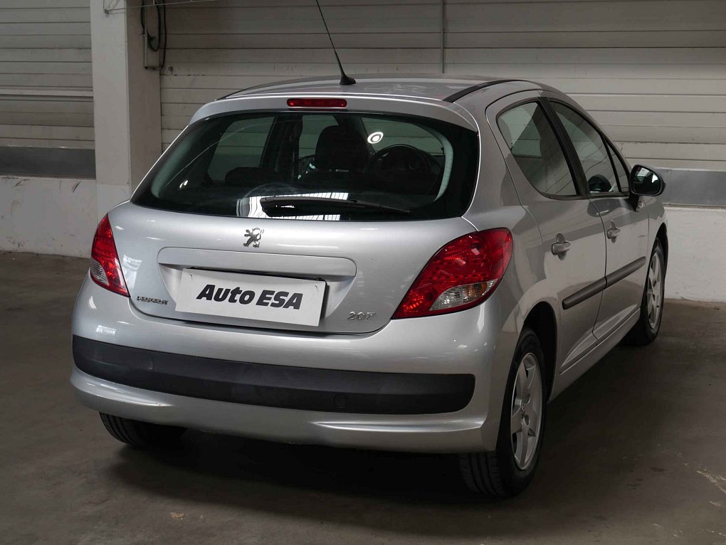 Peugeot 207 1.4 HDi 