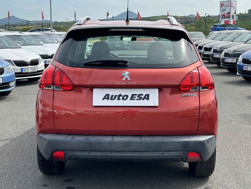 Peugeot 2008 1.2PT 