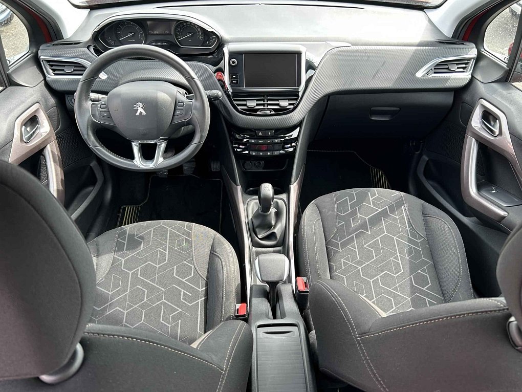 Peugeot 2008 1.2PT 
