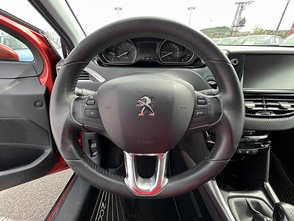 Peugeot 2008 1.2PT 