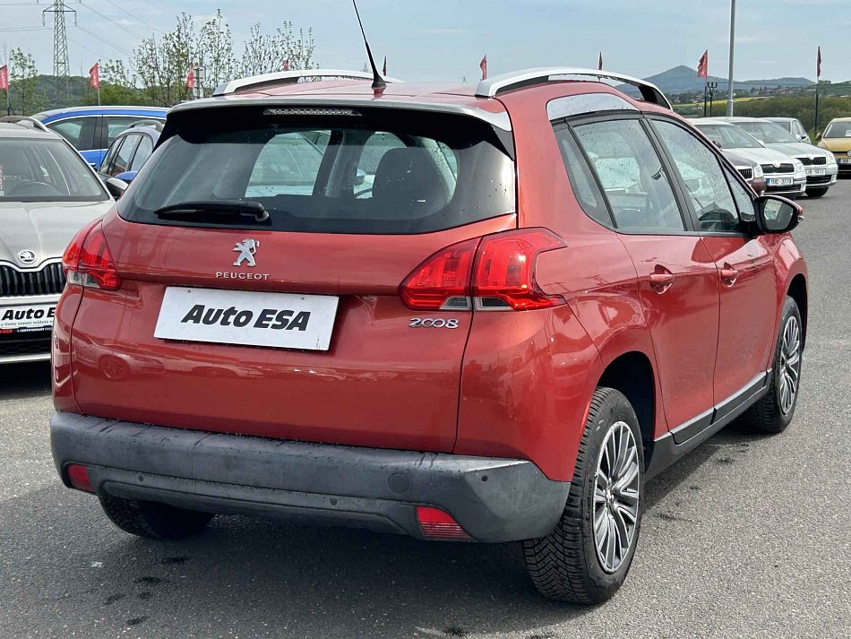 Peugeot 2008 1.2PT 