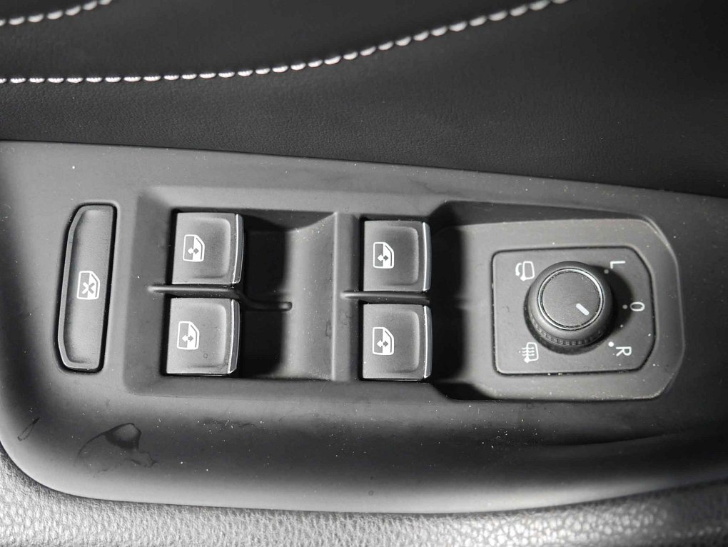 Volkswagen Passat 2.0TDi R-Line