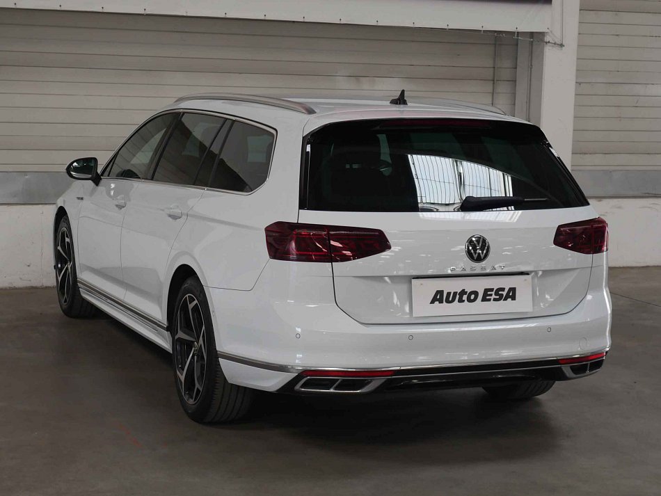 Volkswagen Passat 2.0TDi R-Line