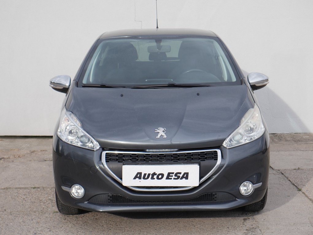 Peugeot 208 1.2 VTi 